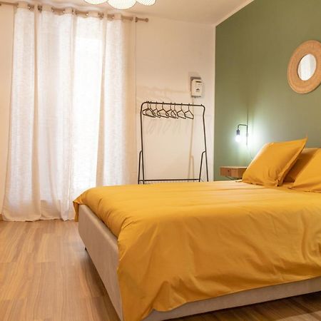 Nicolhouse - Appartamento Nel Centro Storico Di Palermo Bagian luar foto
