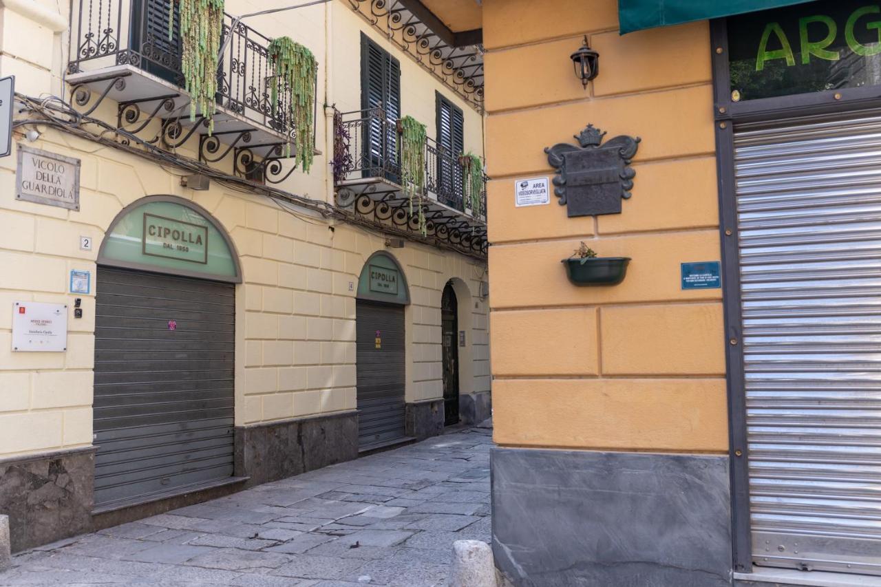 Nicolhouse - Appartamento Nel Centro Storico Di Palermo Bagian luar foto